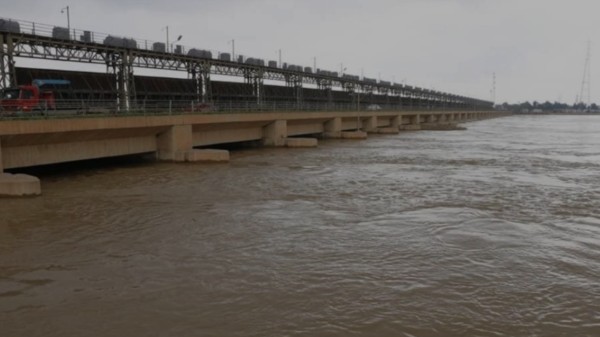 صلاح الدين تعلن الاستنفار: دجلة يسجل أعلى منسوب مياه منذ فيضانات 2019